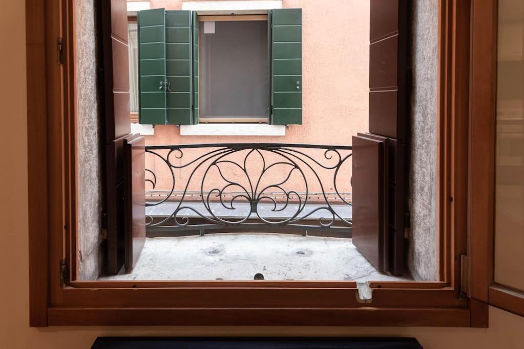 Apt With Amazing View - San Marco Apartment Venesia Bagian luar foto