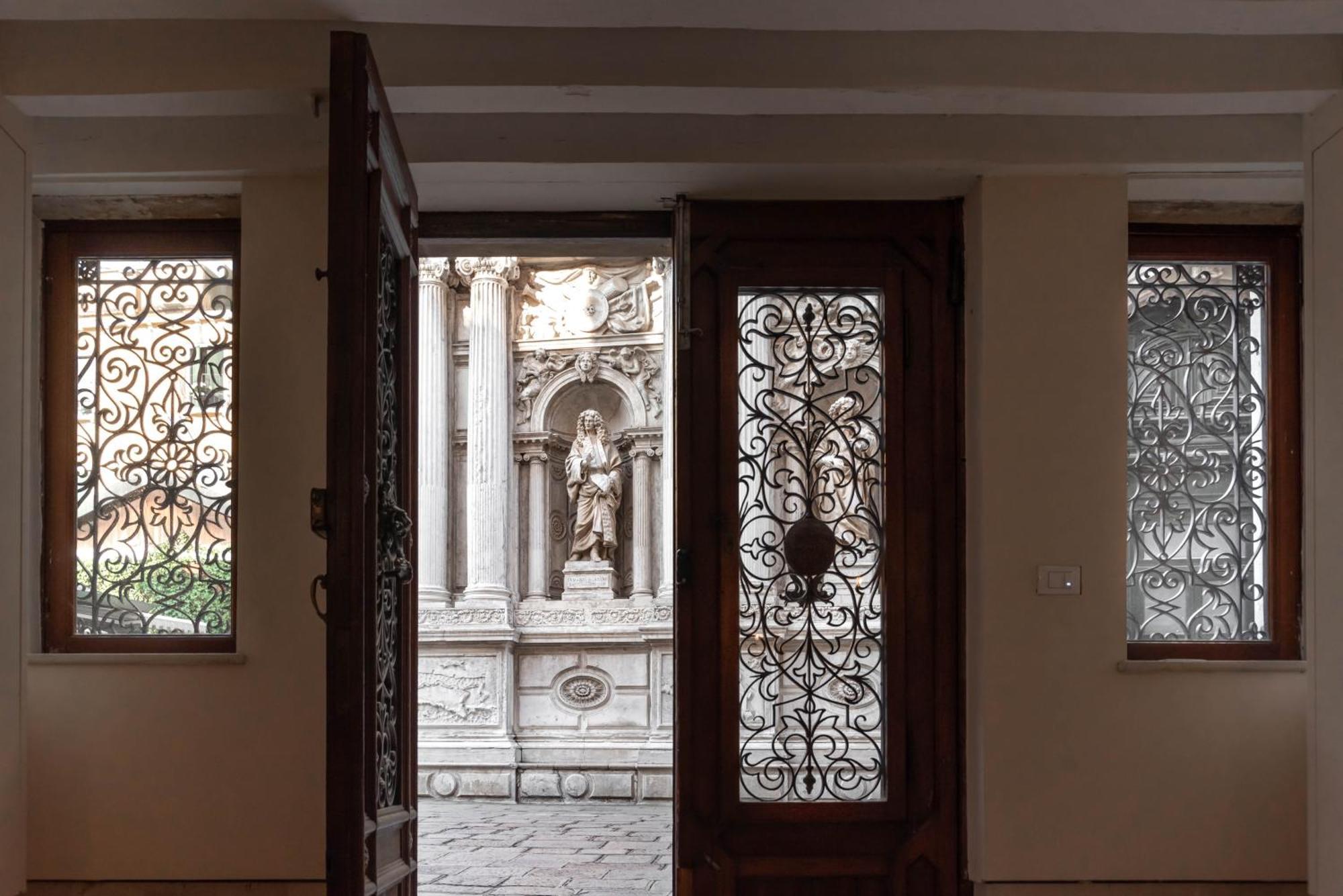 Apt With Amazing View - San Marco Apartment Venesia Bagian luar foto